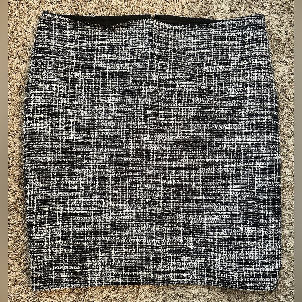 Tweed Ann Taylor pencil skirt; size 14P